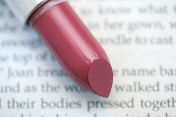 MAC-Batom-Yield-to-Love-Lipstick