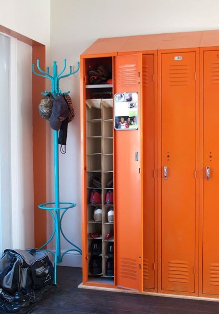 Decoração com School locker, locker, college, school, armário, armário colegial, decoração, decor, escandinavio, scandinavian, locker laranja, armário colegial laranja, school locker 